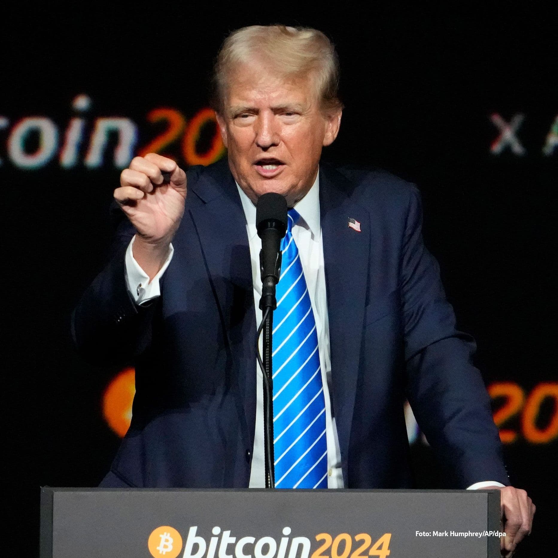 Donald Trump redet auf der bitcoin 2024