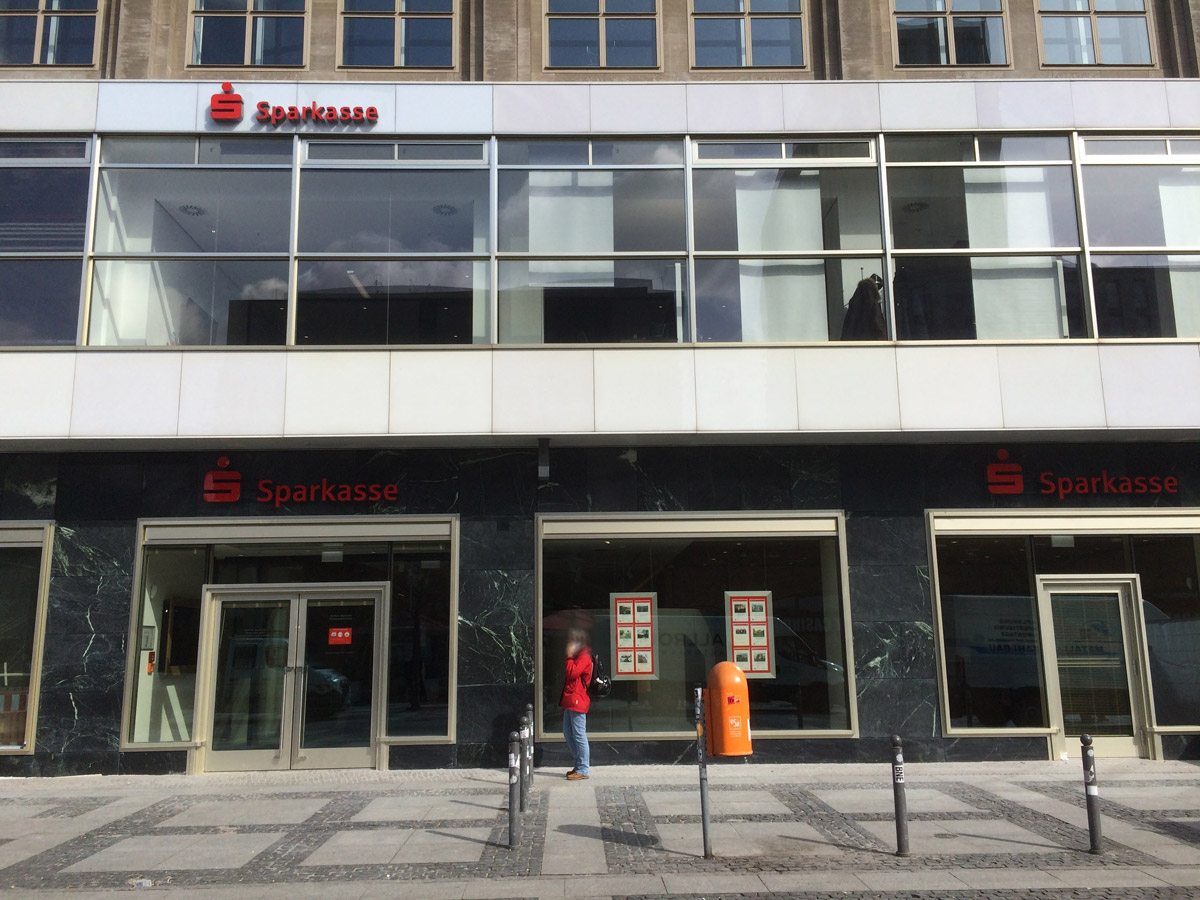 Foto des Geldautomaten Geldautomat Alexanderplatz