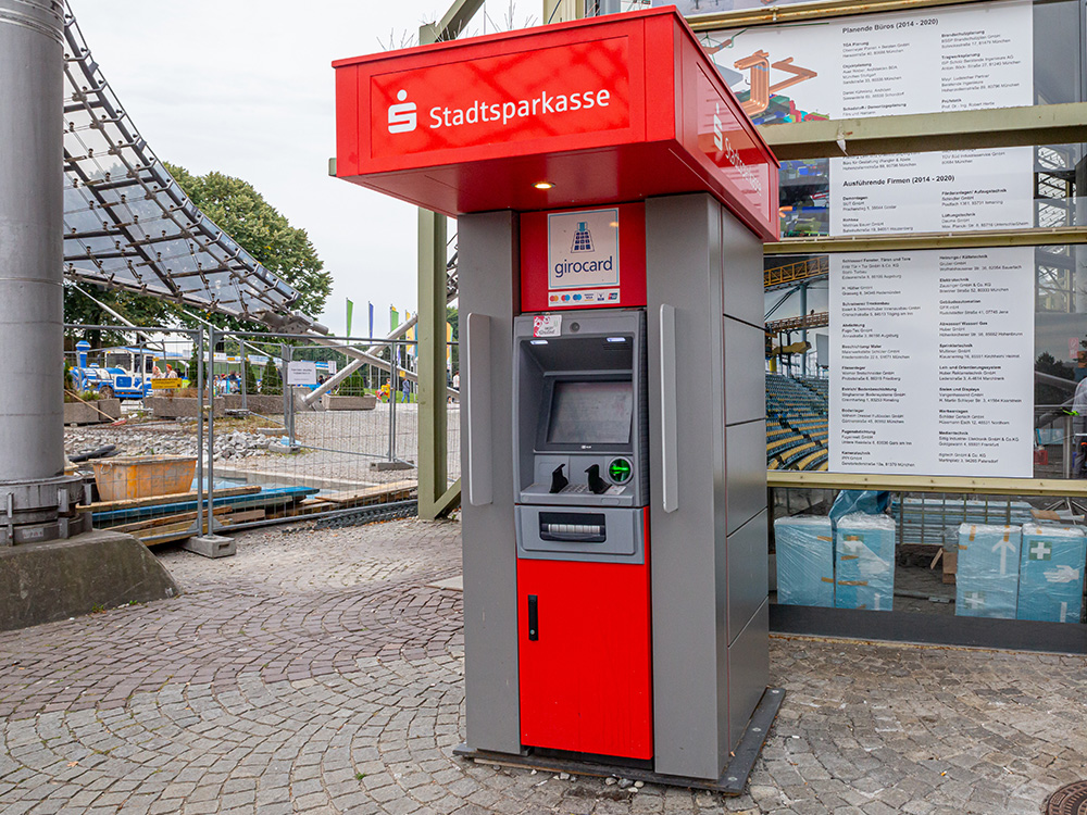 Sparkasse Geldautomat Olympiazentrum, Olympiahalle