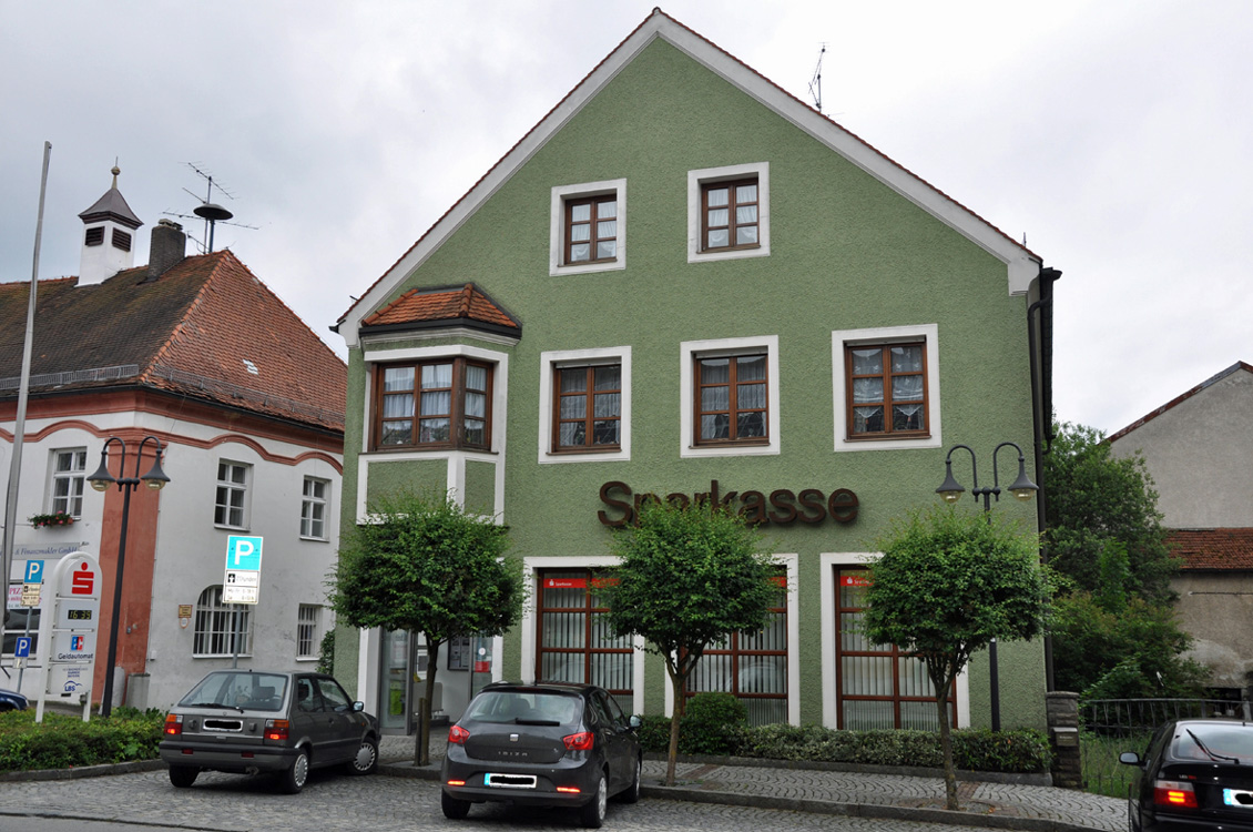 Sparkasse Landshut com.sfp.sparkasse.core.services.filialfinder.xml.FiFiObjectType@78c941d4 Pfaffenberg