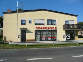 Stadt- und Kreissparkasse Erlangen Höchstadt Herzogenaurach com.sfp.sparkasse.core.services.filialfinder.xml.FiFiObjectType@5a0f783c Zentbechhofen