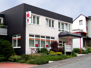 Sparkasse Hochfranken com.sfp.sparkasse.core.services.filialfinder.xml.FiFiObjectType@48c3e3f1 Zell