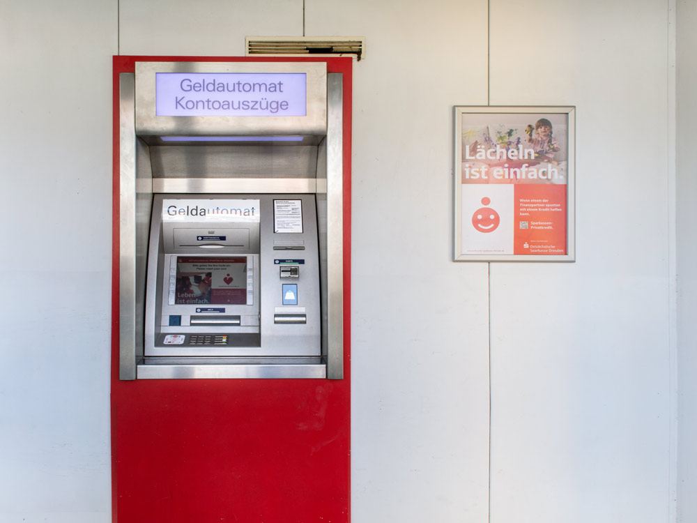 Foto des Geldautomaten Geldautomat Dresden Rathaus Cotta
