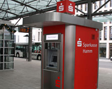 Sparkasse Geldautomat Bahnhofsvorplatz