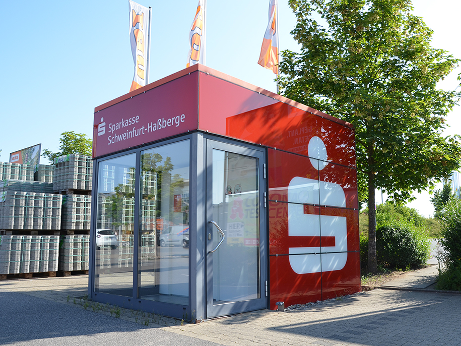 Foto des Geldautomaten Geldautomat Haßfurt, Godelstatt 5, OBI-Parkplatz