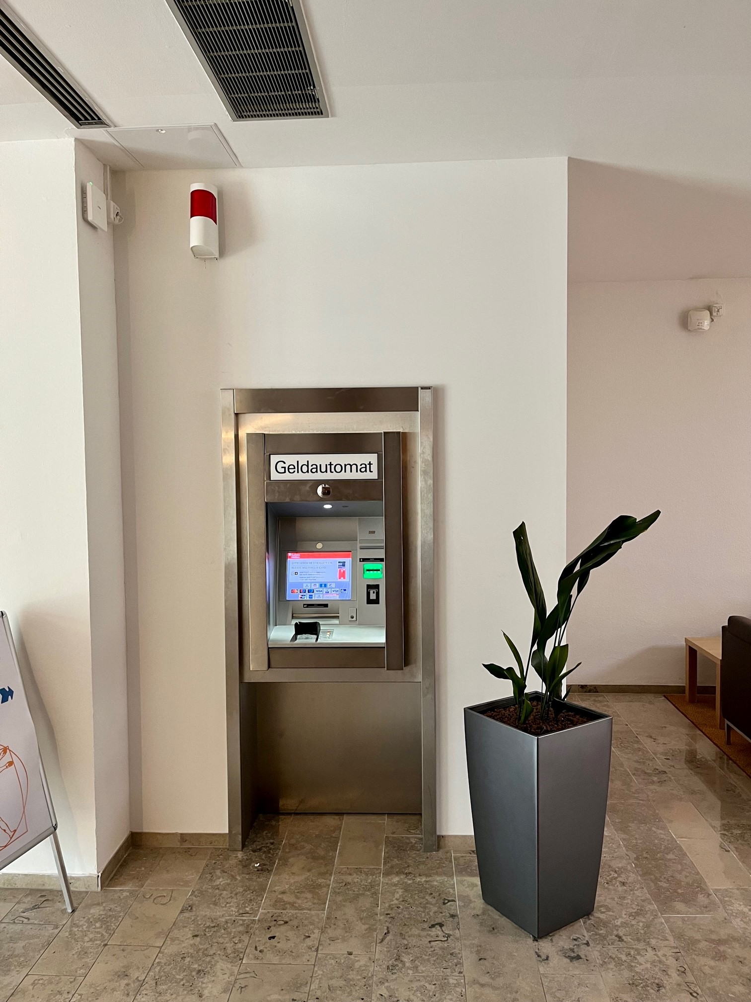 Foto des Geldautomaten Geldautomat Augustinum