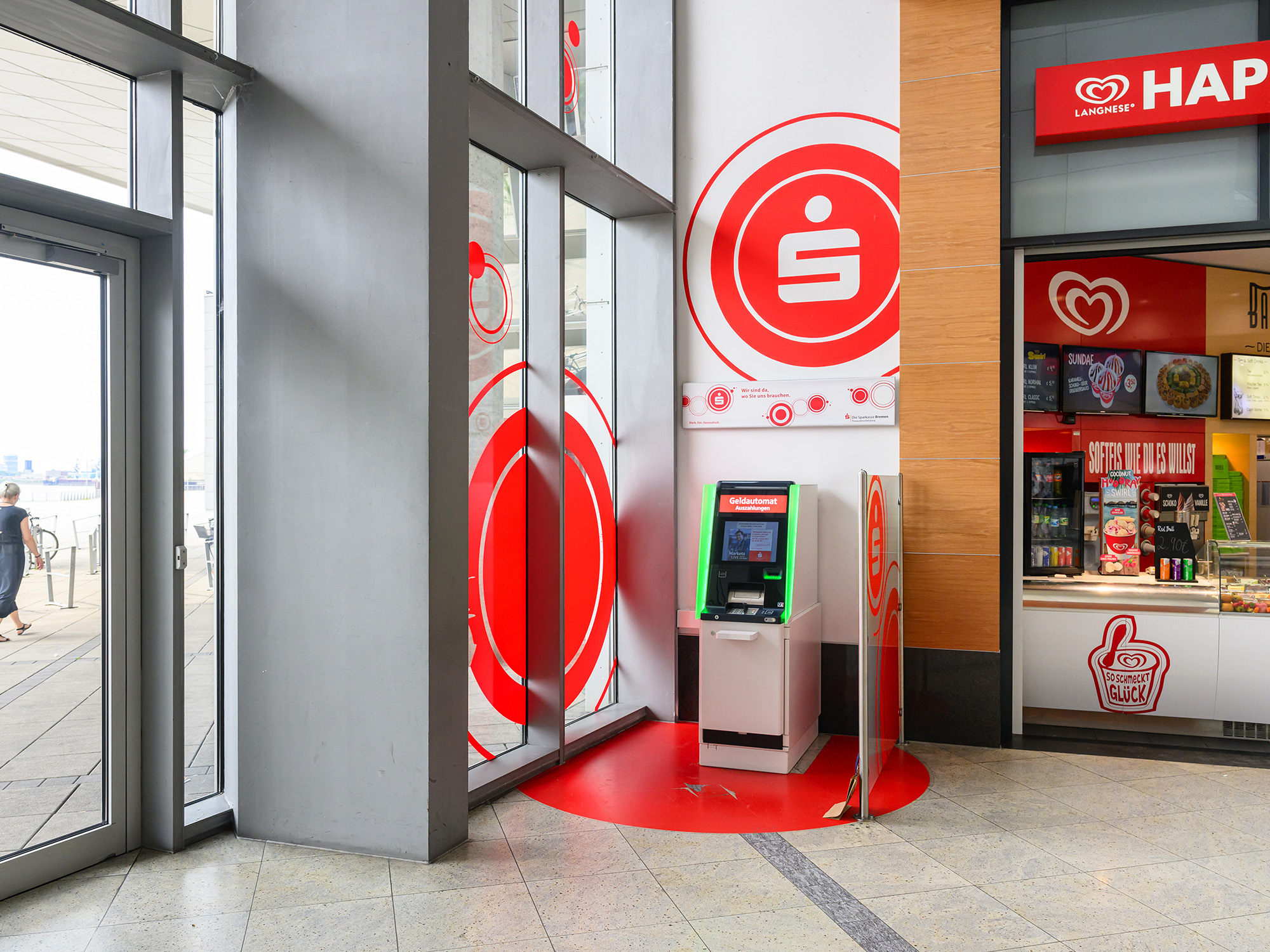 Foto des Geldautomaten Geldautomat Waterfront