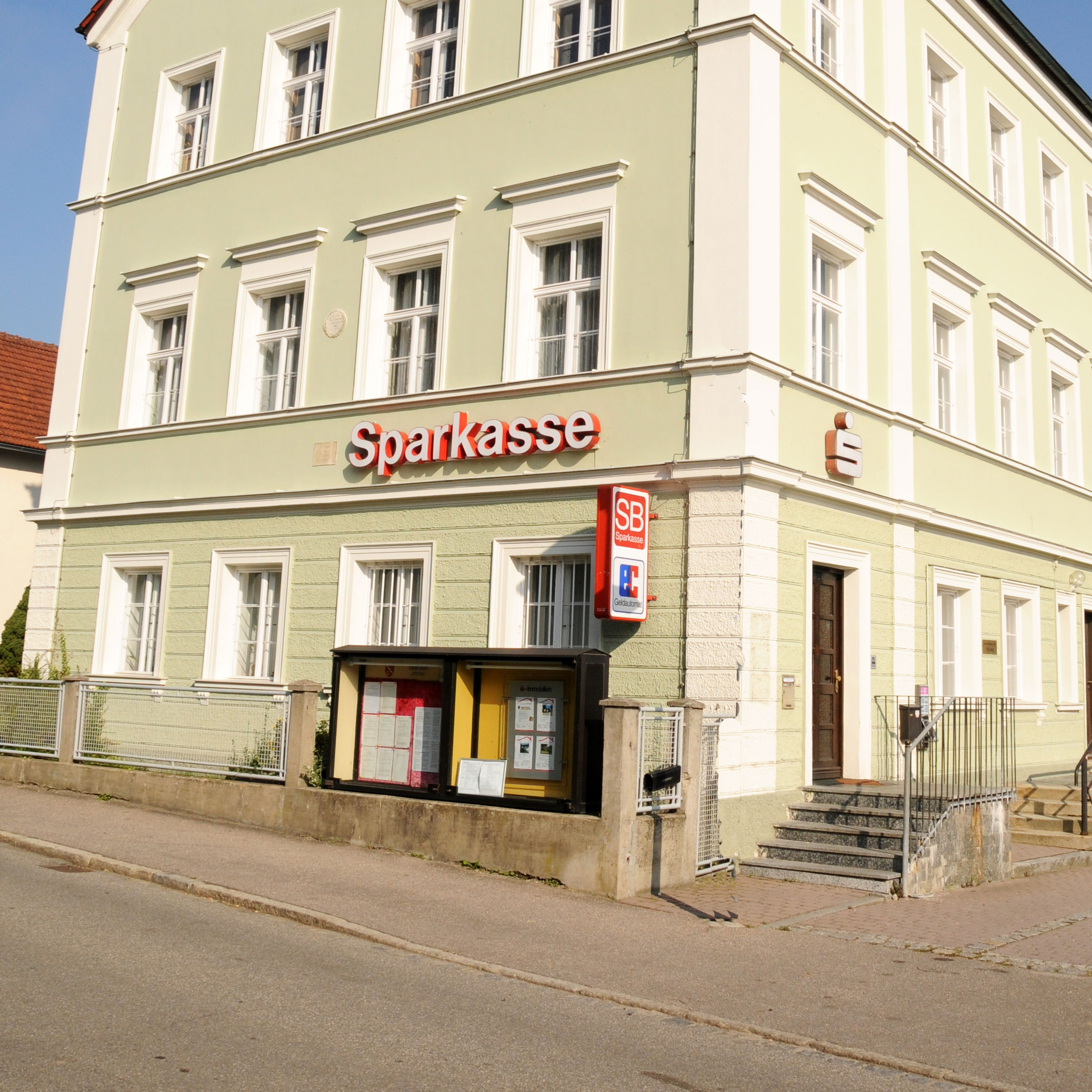 Foto des Geldautomaten Geldautomat Atting