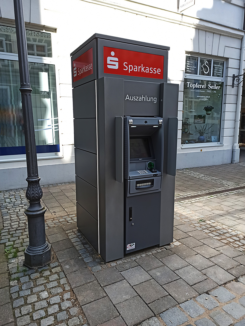 Sparkasse Geldautomat Ansbach-Montgelasplatz