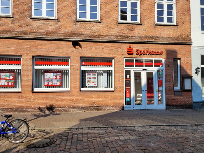 Foto des Geldautomaten Geldautomat mit Einzahlfunktion Friedrichstadt