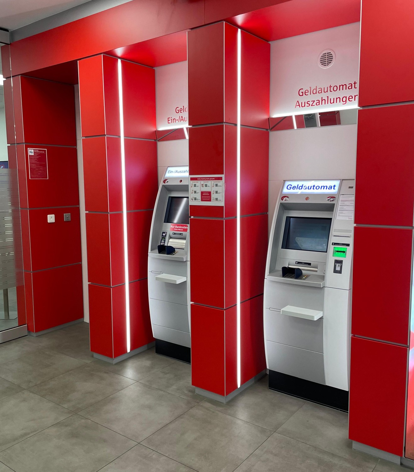 Foto des Geldautomaten Geldautomat Morr