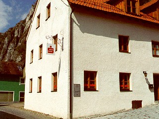 Kreissparkasse Kelheim com.sfp.sparkasse.core.services.filialfinder.xml.FiFiObjectType@724962e9 Essing